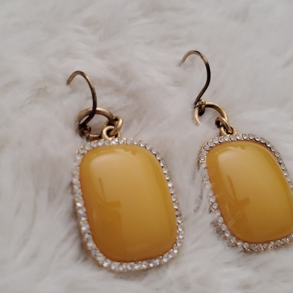 Cache Earrings with Rhinestones - Picture 2 of 7